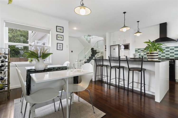 2/43a Stanley Point Road Stanley Point_9