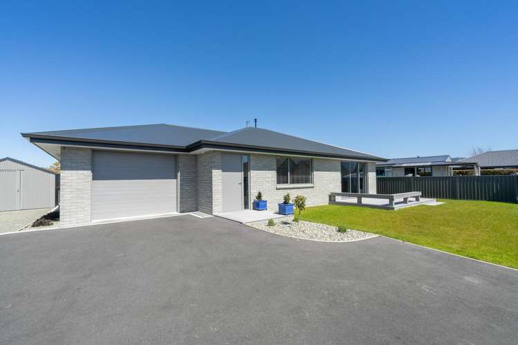 A/22 Lawson Burrows Crescent Te Anau_24