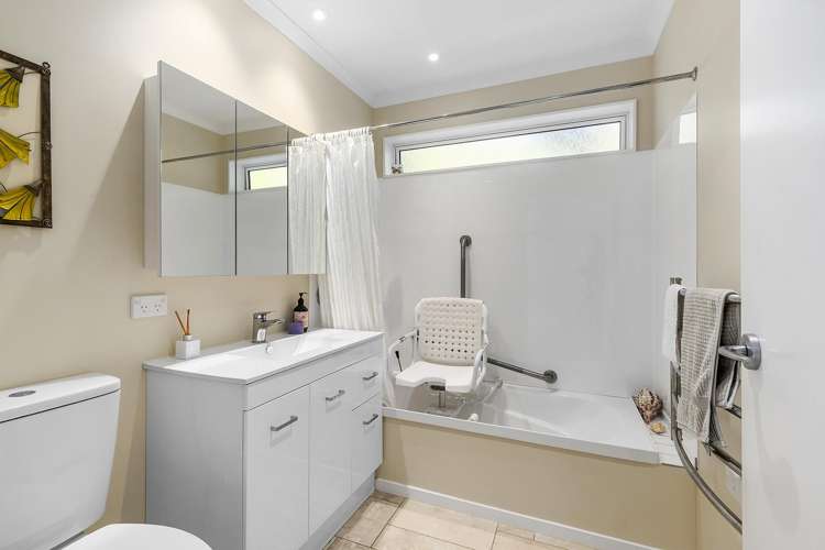 66 Verviers Street Karori_15