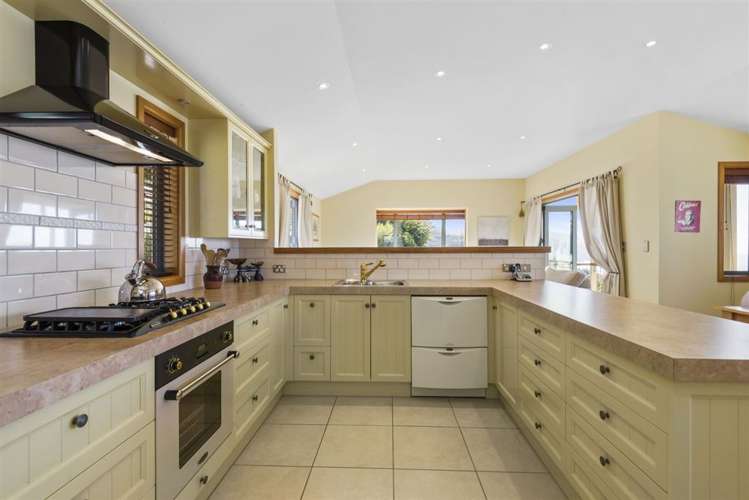 7 Bay Heights Governors Bay_15