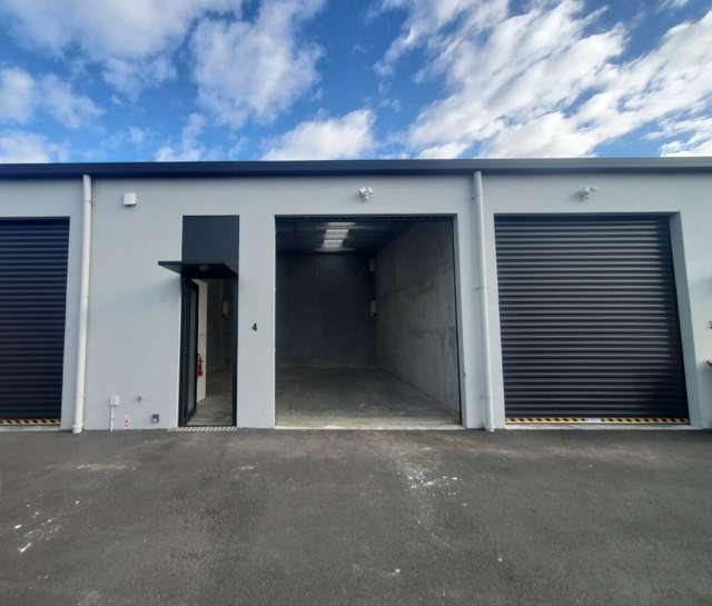 Unit 4, 69 Garlands Road Woolston_1