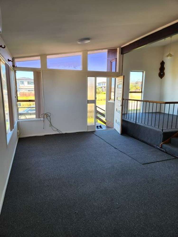 180 Mahia Road Wattle Downs_15