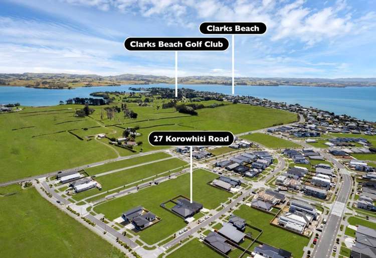 27 Korowhiti Road Clarks Beach_17