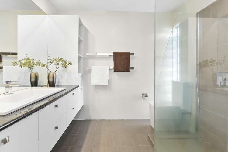 213 Te Atatu Road Te Atatu South_13