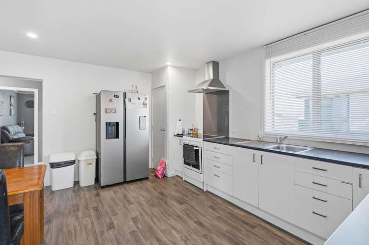 150 Moulson Street Strathern_4
