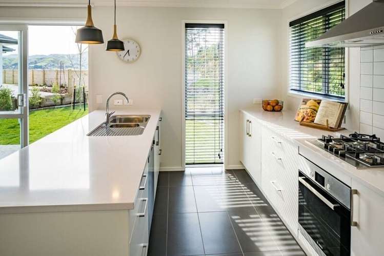 5 Tradewinds Drive Whitby_5