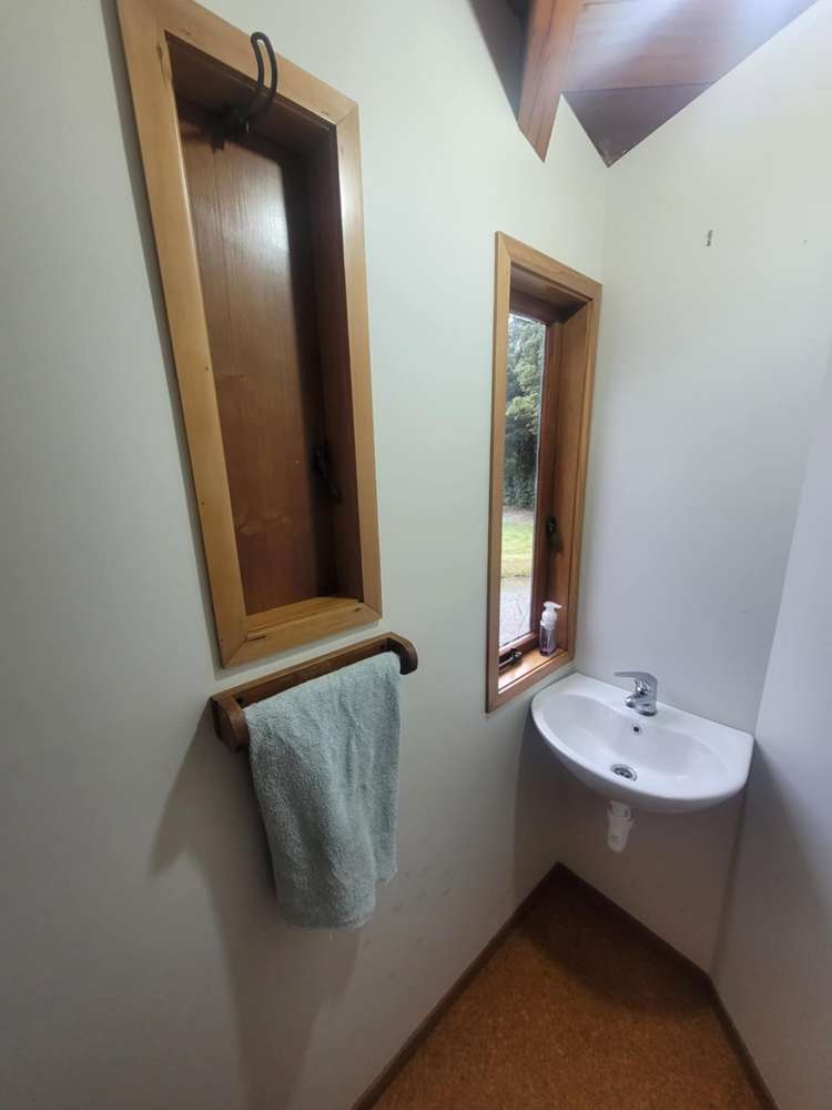 16 Barnett Road Waotu_9