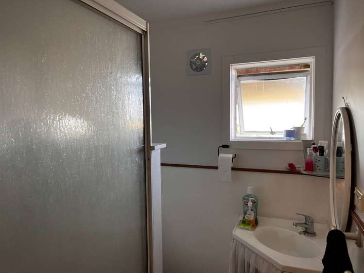 2109 East Coast Road Silverdale_14