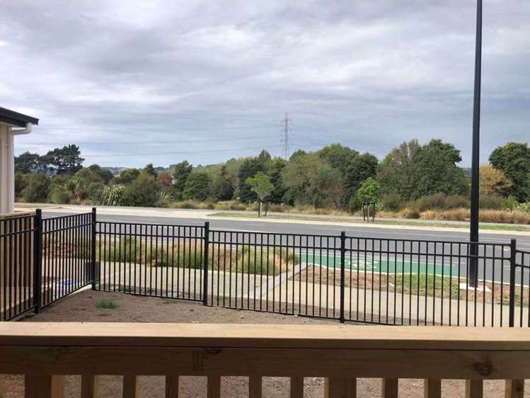 17b Tributary Parade Karaka_9