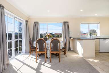 1A Kings Court_4