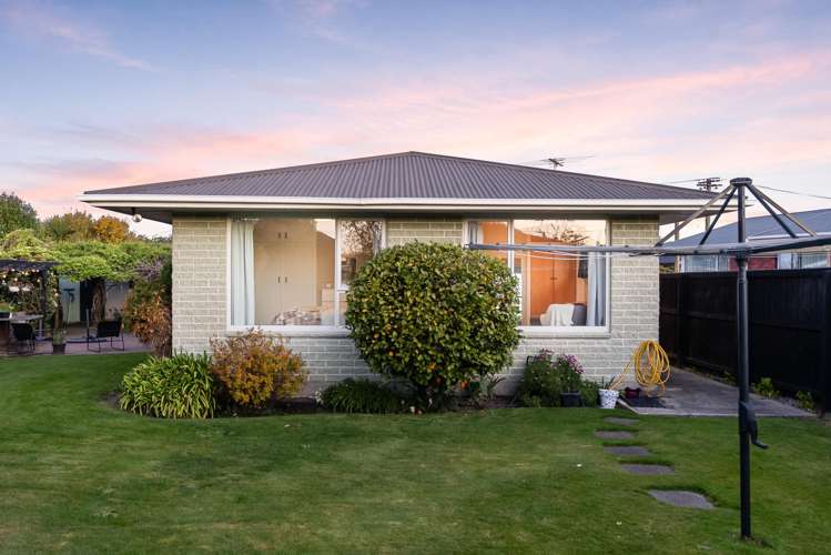 34 Wychwood Crescent Bishopdale_14