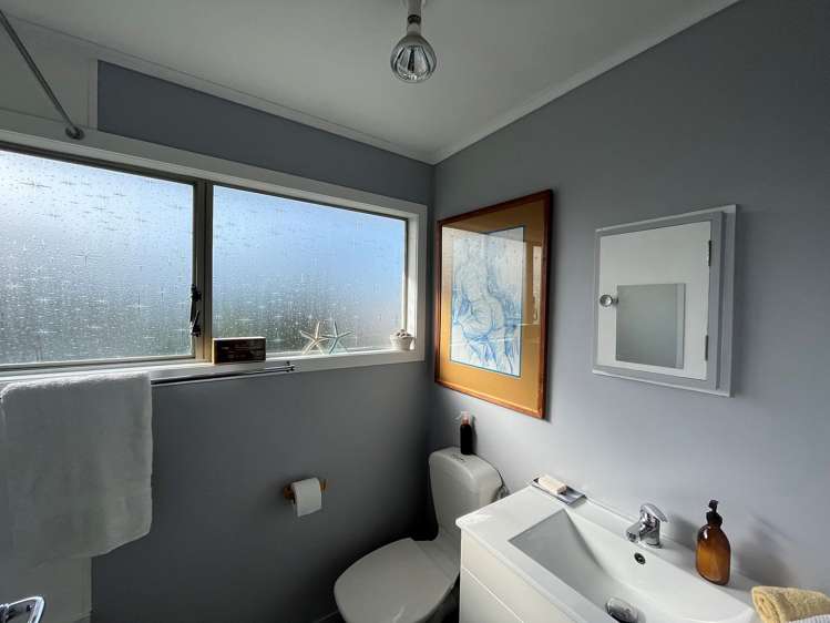 1/31 Campbell Terrace Petone_13