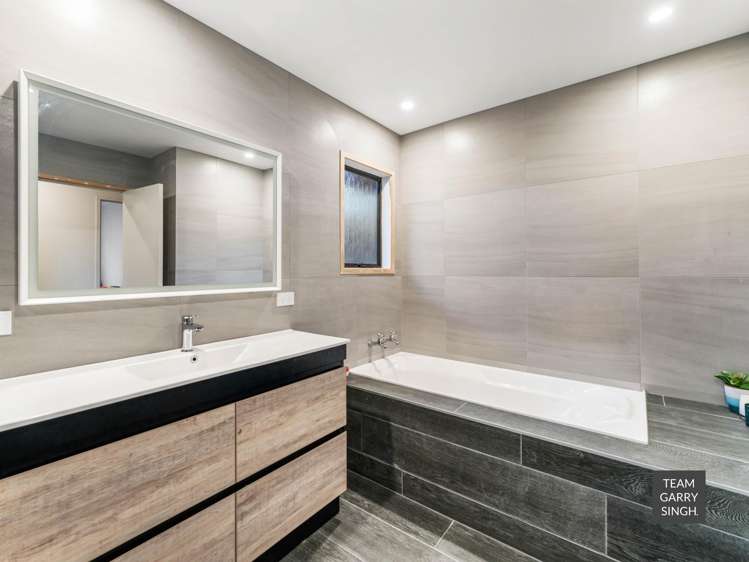 5 Rushgreen Avenue Pahurehure_15