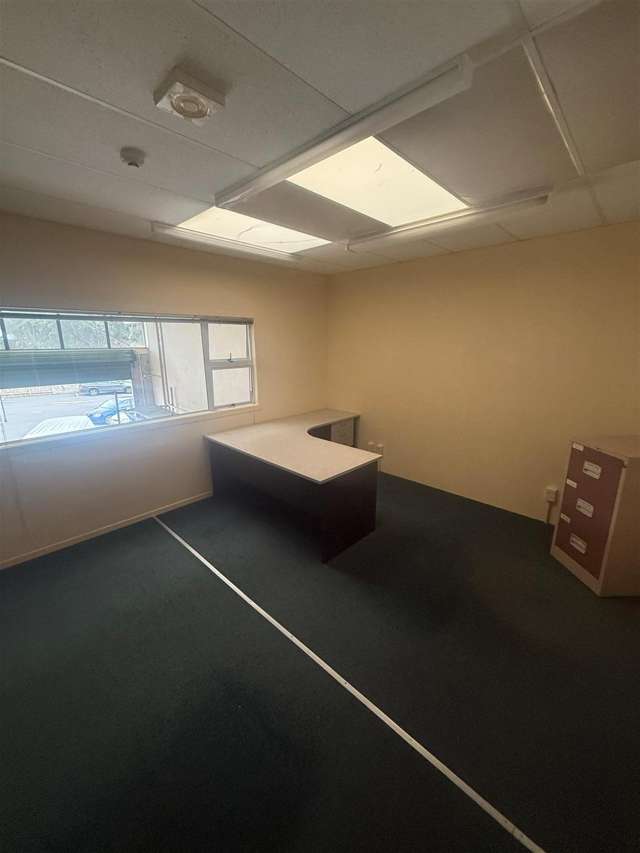 Unit 4, 98 Main Road Tawa_3