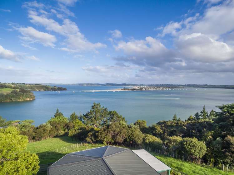 426 Leigh Road Whangateau_16