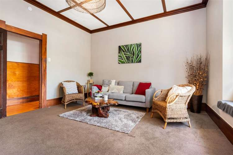 2 Raewyn Street Morningside_5