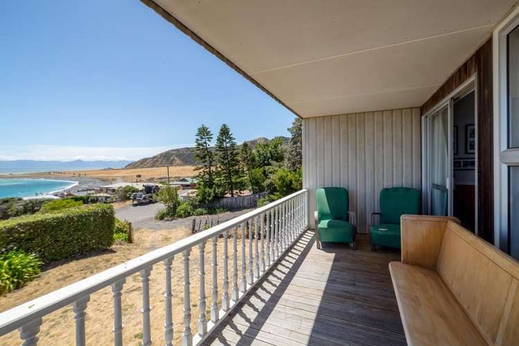 44 Seaview Avenue Cape Palliser_6