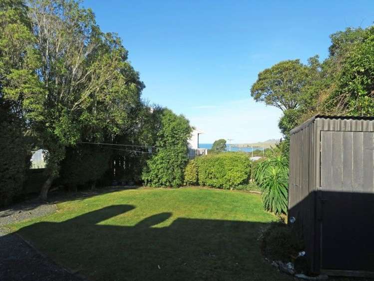 12 Matai Street Kaka Point_9