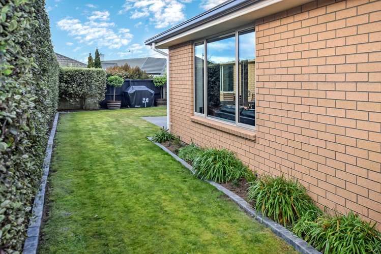 21 Pohutukawa Crescent Parklands_12