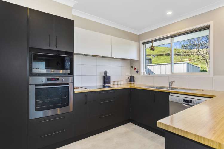 240 Ballintoy Park Drive Welcome Bay_4