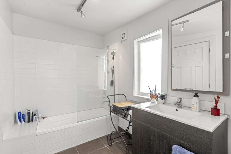 1/10 Wolsley Avenue Milford_11