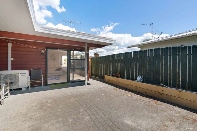 1/18 Milton Road Orewa_15