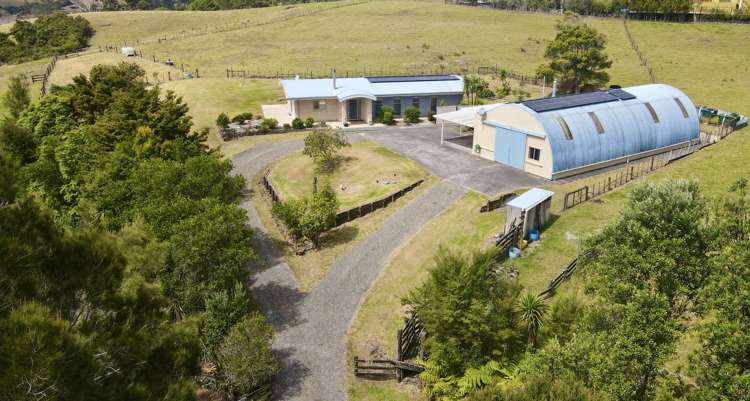 14b Wairere Road Waitakere_2