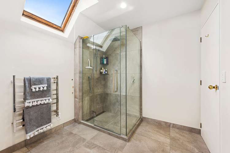 82 Redvers Drive Belmont_7