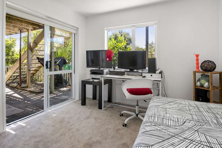 186 Ocean View Road Oneroa_18