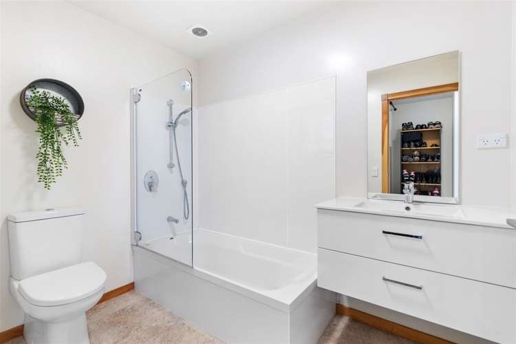 88 Nichol Street Lake Hawea_10