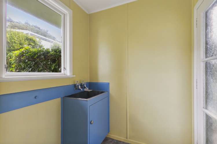 74 Beazley Avenue Paparangi_9