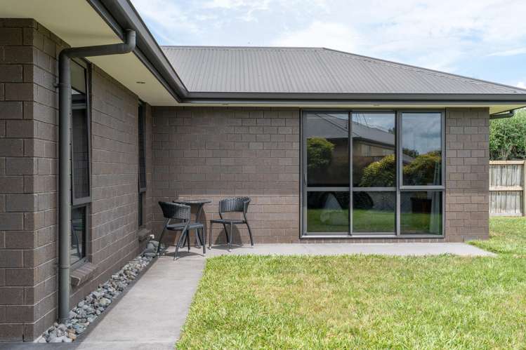 25 Aquila Crescent Rototuna North_16