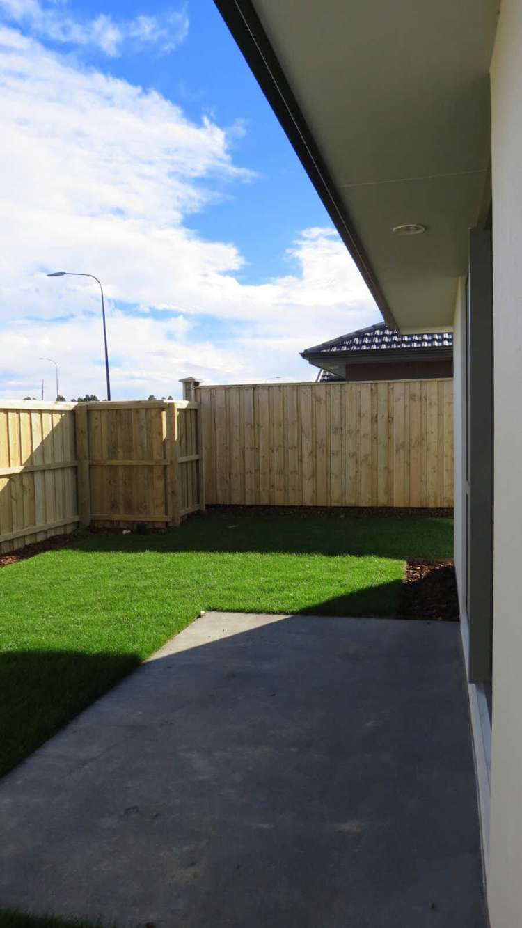 39 Farnborough Way Rolleston_2