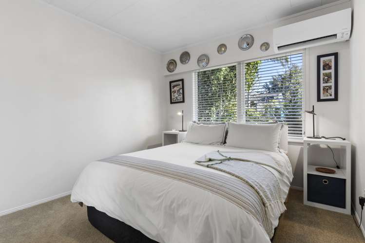 16 Barnhill Crescent Pahurehure_13