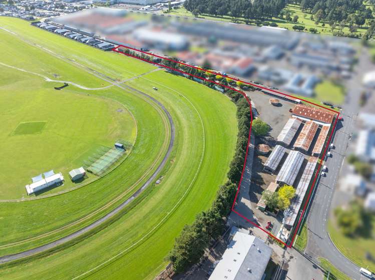Lot A1 (Back Straight), 10 Racecourse Road Trentham_1