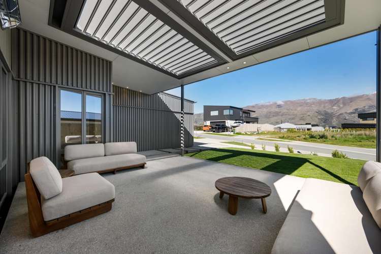 11 Ernie's Way Wanaka_7