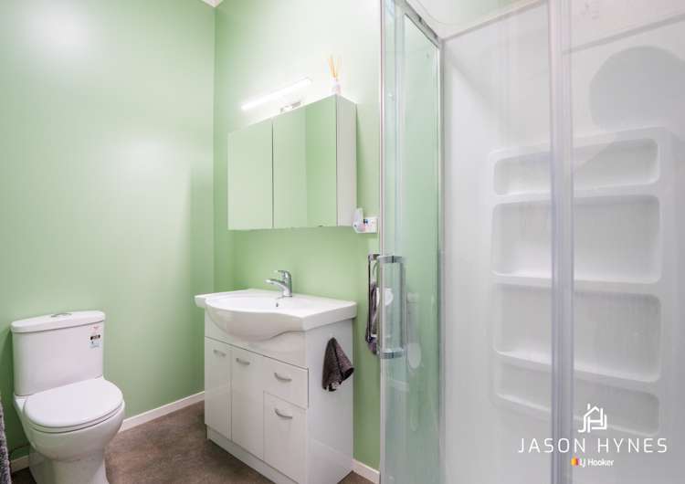 20 Crest Street Tainui_9