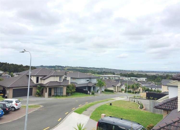 12 Brancott Place Flat Bush_11