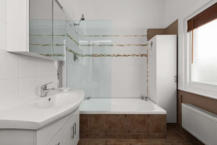 8 Latham Street Napier South_10