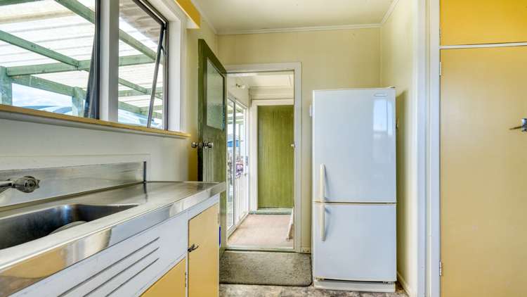 8 Long Street Awanui_13