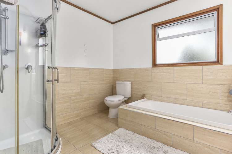 1 Pokapu Street Titirangi_15