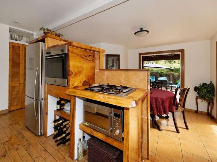 663 Huia Road Parau_8