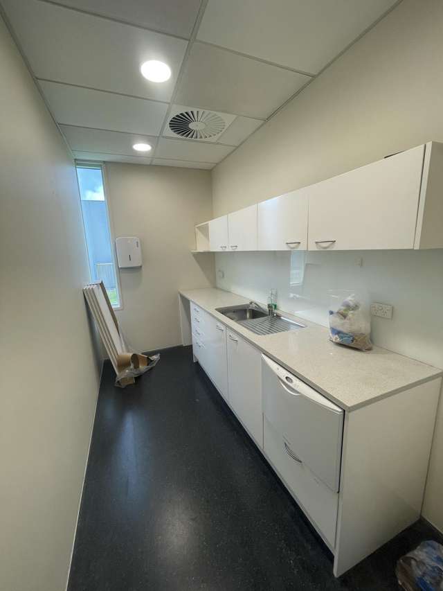 4 Pavilion Drive Mangere_4