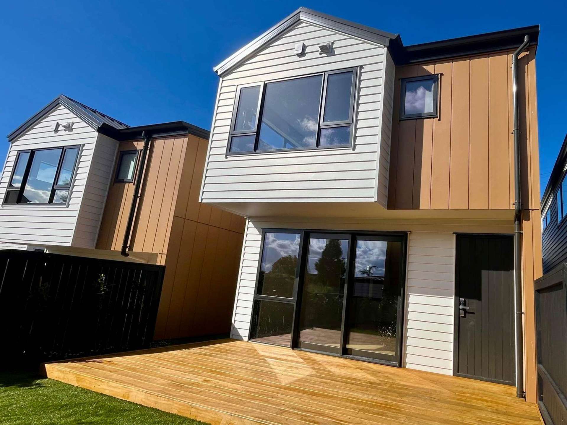 44E Sylvan Crescent Te Atatu South_0