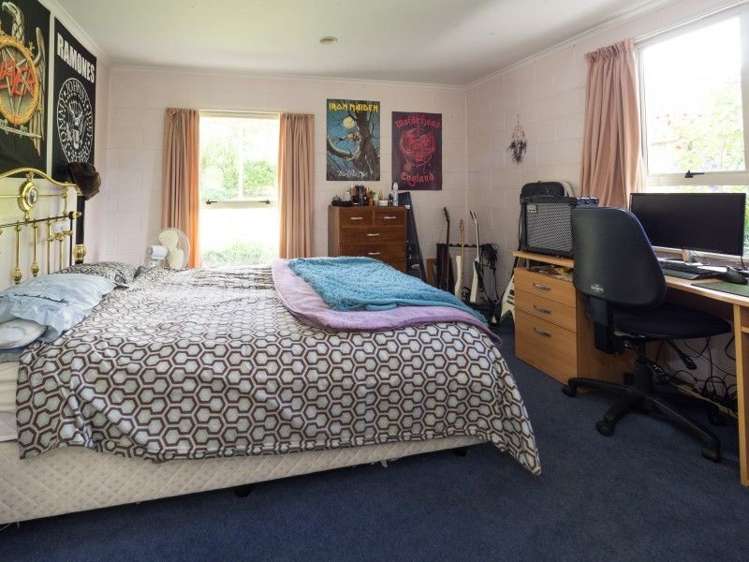 62 Farm Road Allenton_10