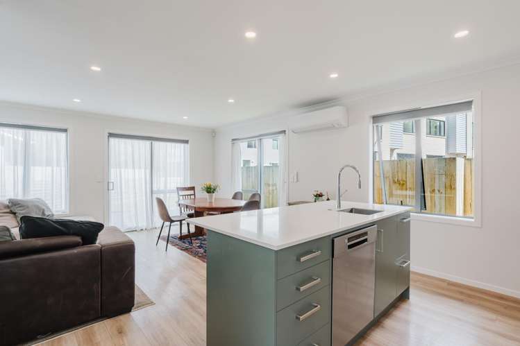 1/18 Pickering Crescent Chedworth_10