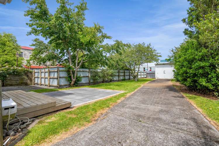 175 + 175A High Street Eltham_39