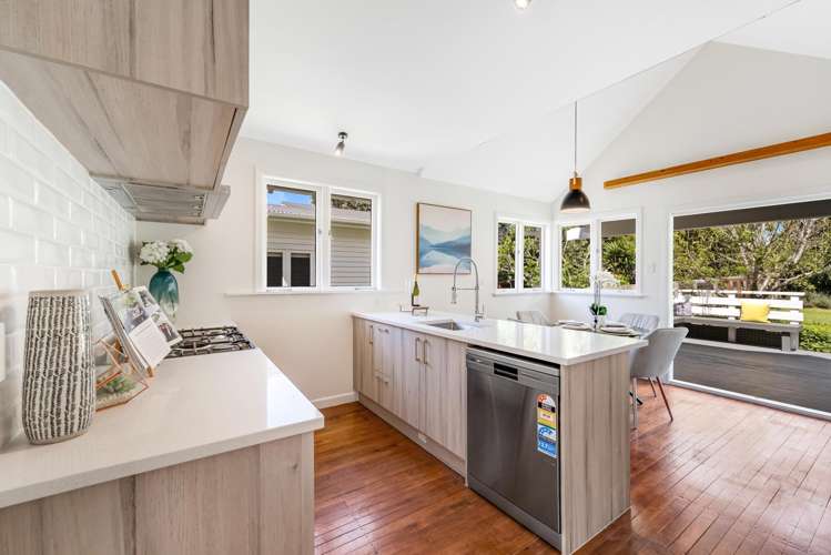 28 Springleigh Avenue Mount Albert_16