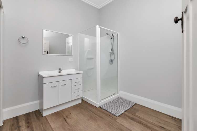 2 Taylor Road Kamo_8