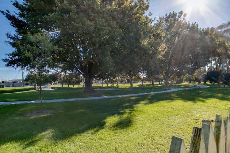 2/201 Kennedy Road Marewa_10